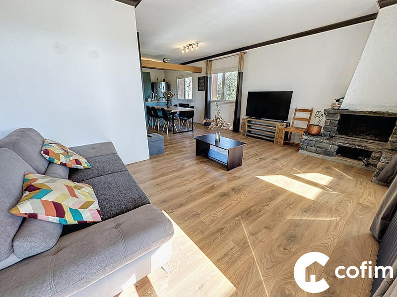 Maison - 143 m² - 5 pièces