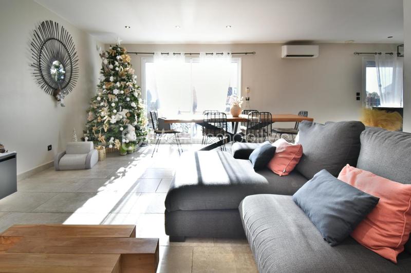 Maison - 101 m² - 4 pièces