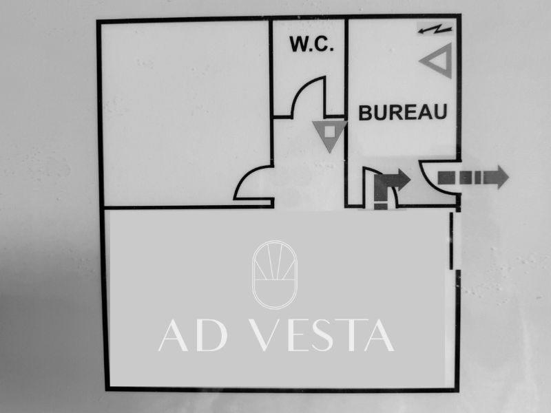 Local d'activités - 95 m² - 3 pièces