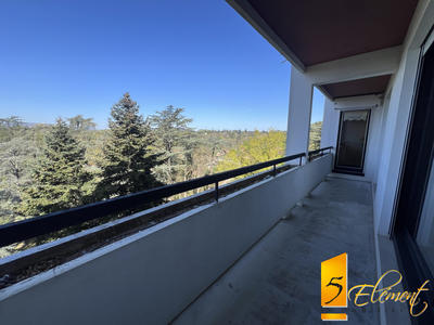 Appartement - 77 m² - 3 pièces