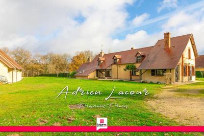 Maison - 206 m² - 7 pièces