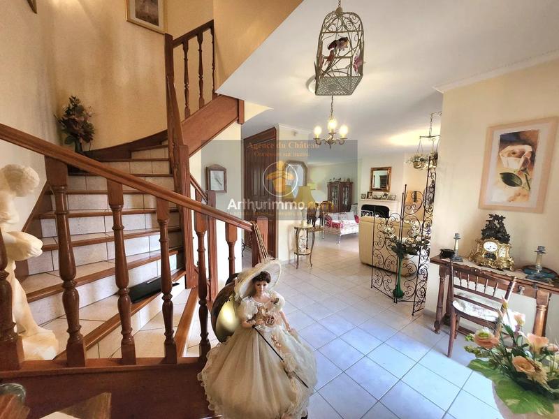 Maison - 157 m² - 7 pièces