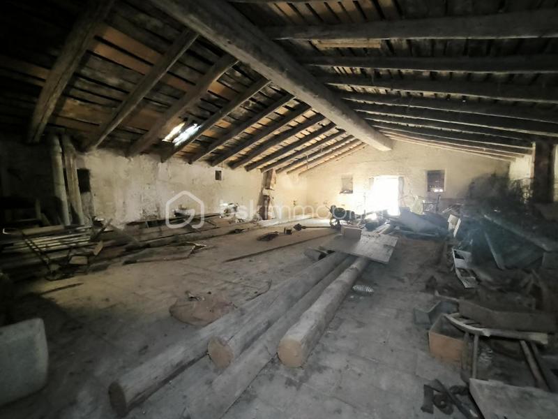 Maison ancienne - 213 m² - 8 pièces