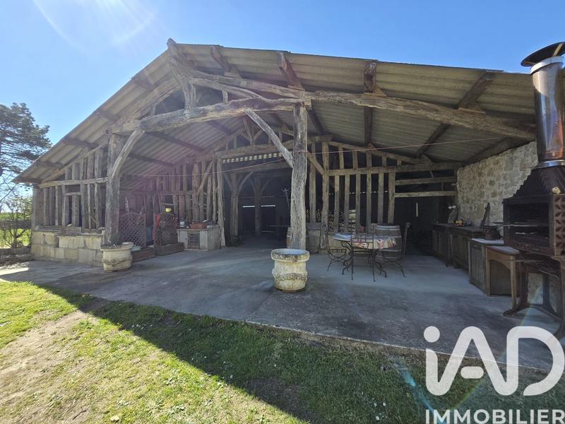 Maison - 246 m² - 6 pièces