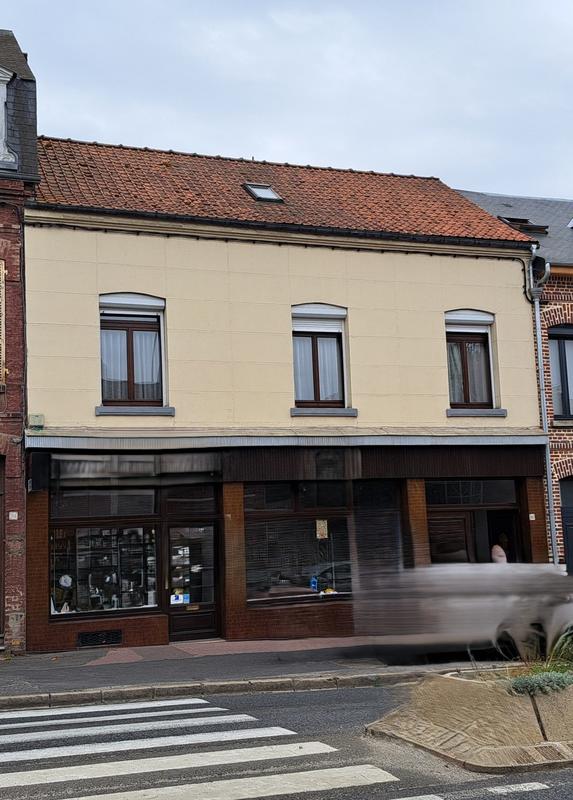 Maison - 202 m² - 6 pièces