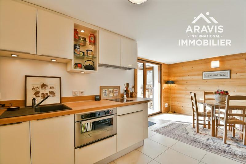 Propriété - 215 m² - 6 pièces