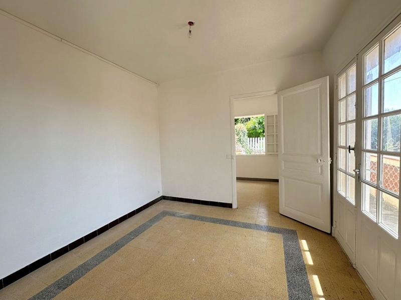 Maison - 96 m² - 6 pièces