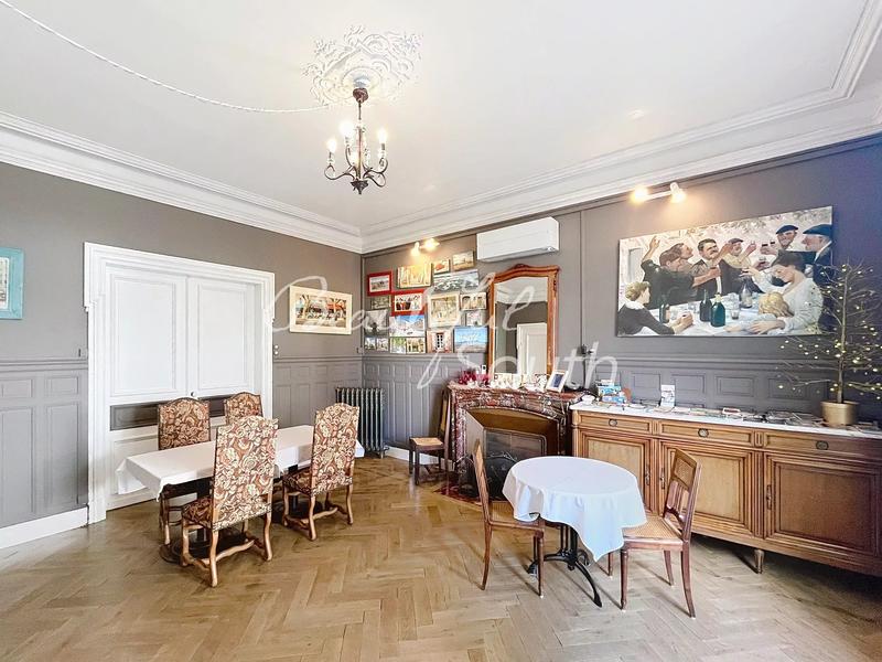 Hôtel particulier - 260 m²