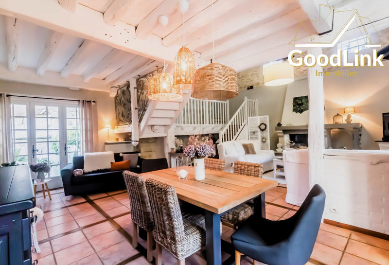 Maison ancienne - 178 m² - 6 pièces