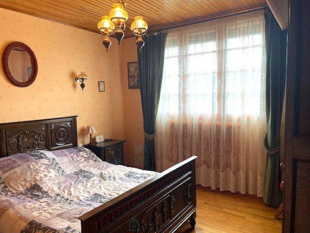 Maison - 141 m² - 7 pièces