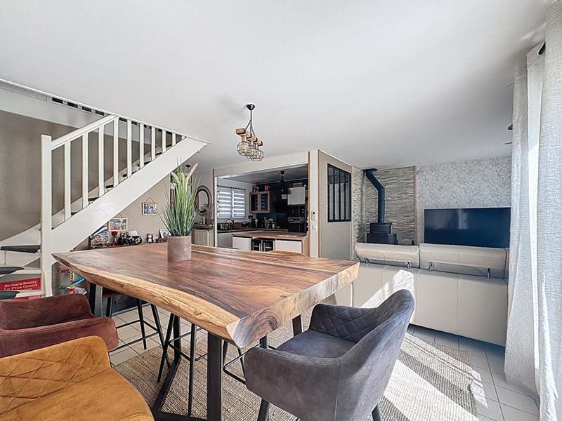 Maison - 110 m² - 6 pièces