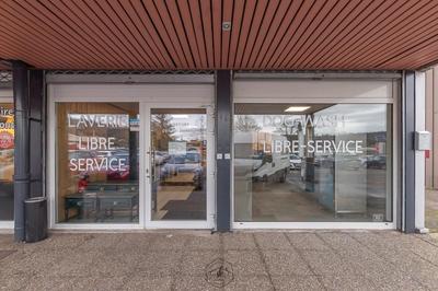 Local commercial - 115 m²