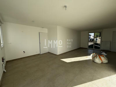 Maison - 83 m² - 4 pièces