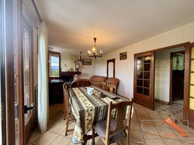 Maison - 110 m² - 5 pièces