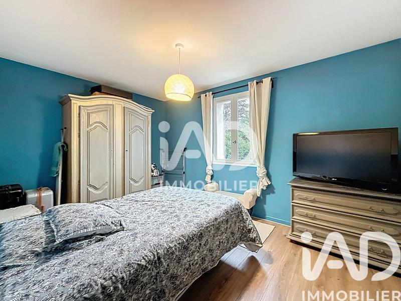 Maison - 250 m² - 7 pièces