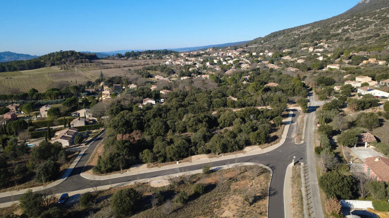 Terrain constructible - 1 311 m²