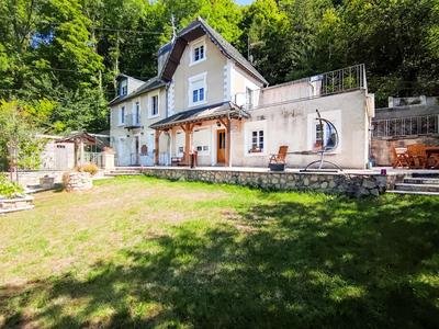 Maison - 170 m² - 6 pièces