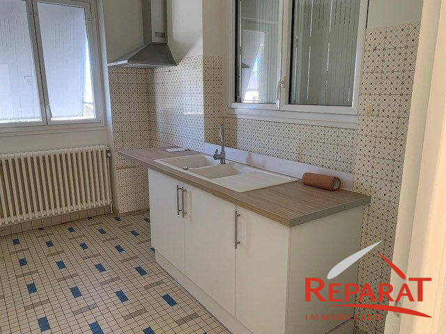 Appartement - 98 m² - 4 pièces