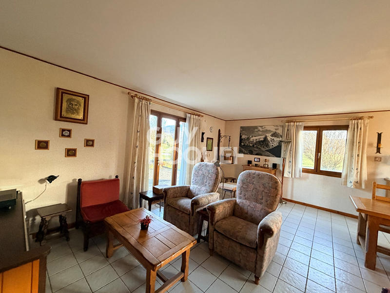Maison - 98 m² - 4 pièces