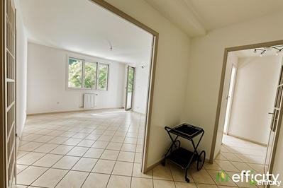 Appartement - 67 m² - 4 pièces