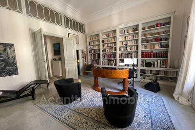 Appartement - 196 m² - 6 pièces