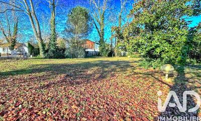 Terrain - 1 300 m²