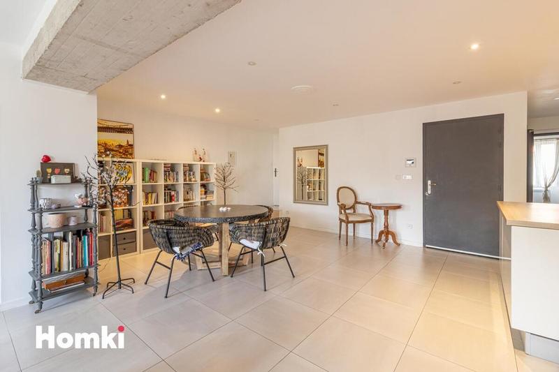 Appartement - 90 m² - 3 pièces