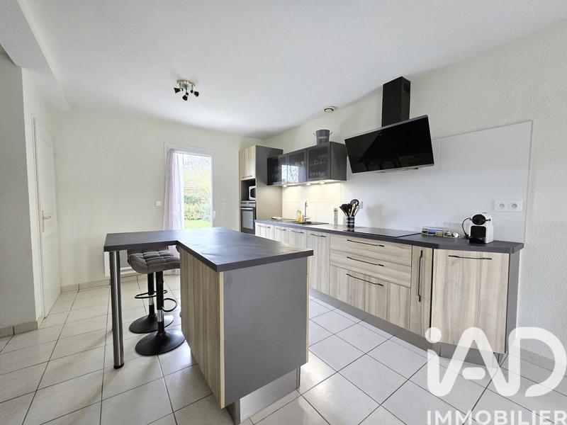 Maison - 94 m² - 4 pièces