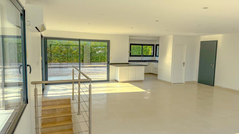 Villa - 123 m² - 5 pièces