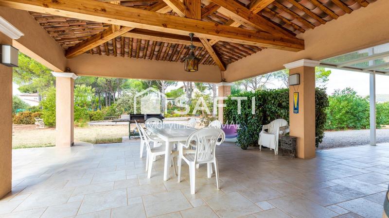 Villa - 180 m² - 7 pièces
