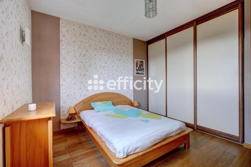 Villa - 174 m² - 6 pièces