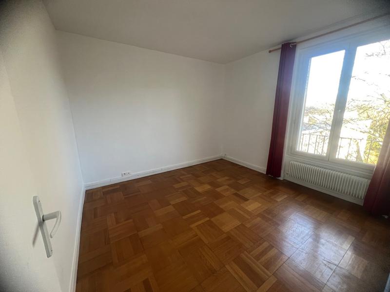 Appartement - 102 m² - 5 pièces