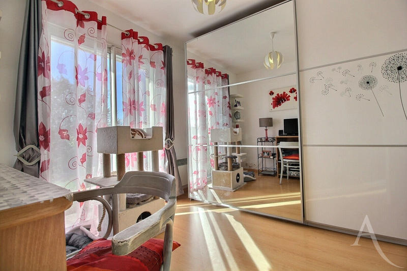 Maison - 156 m² - 6 pièces