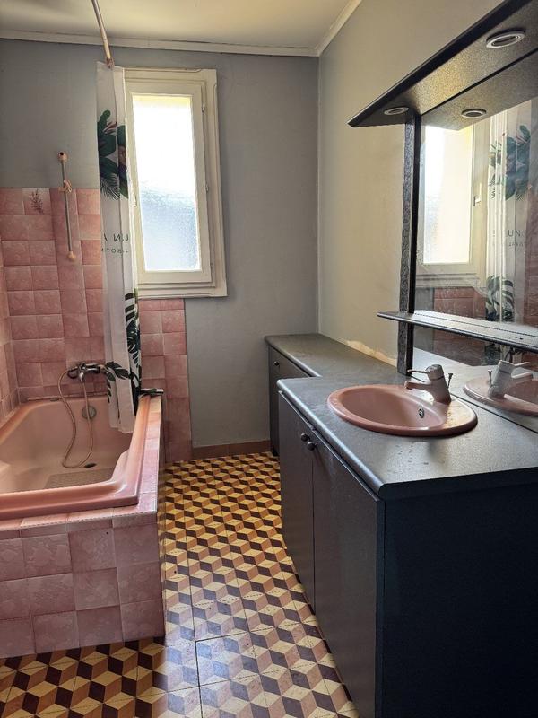 Maison - 122 m² - 5 pièces