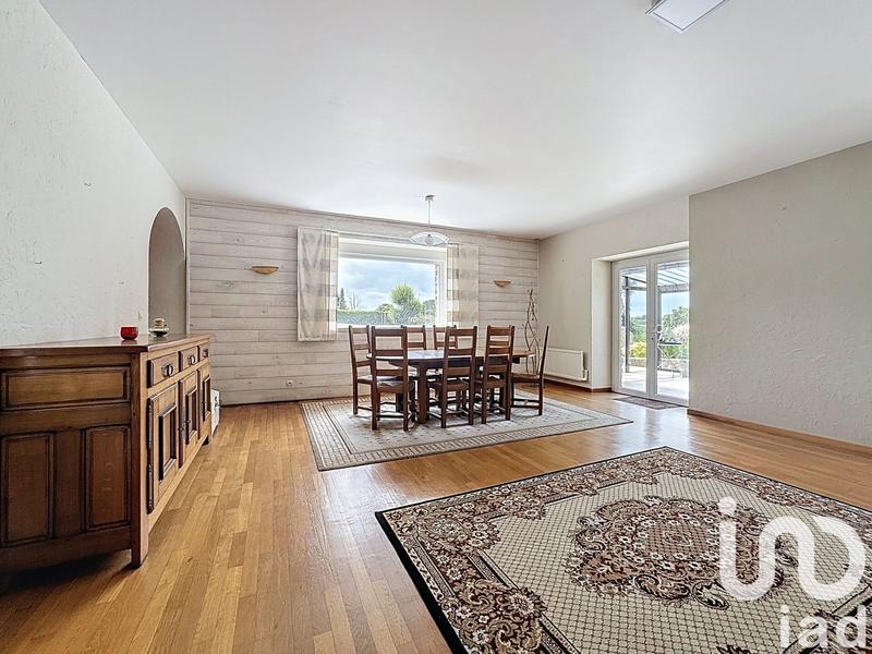 Maison - 167 m² - 8 pièces