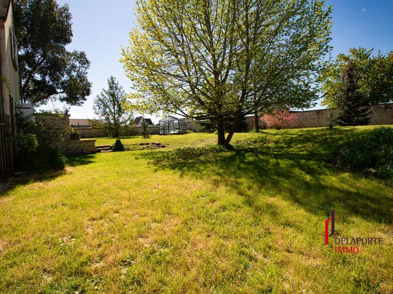 Maison traditionnelle - 168 m² - 6 pièces