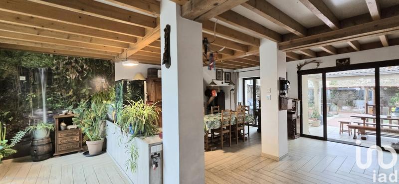 Maison - 350 m² - 11 pièces