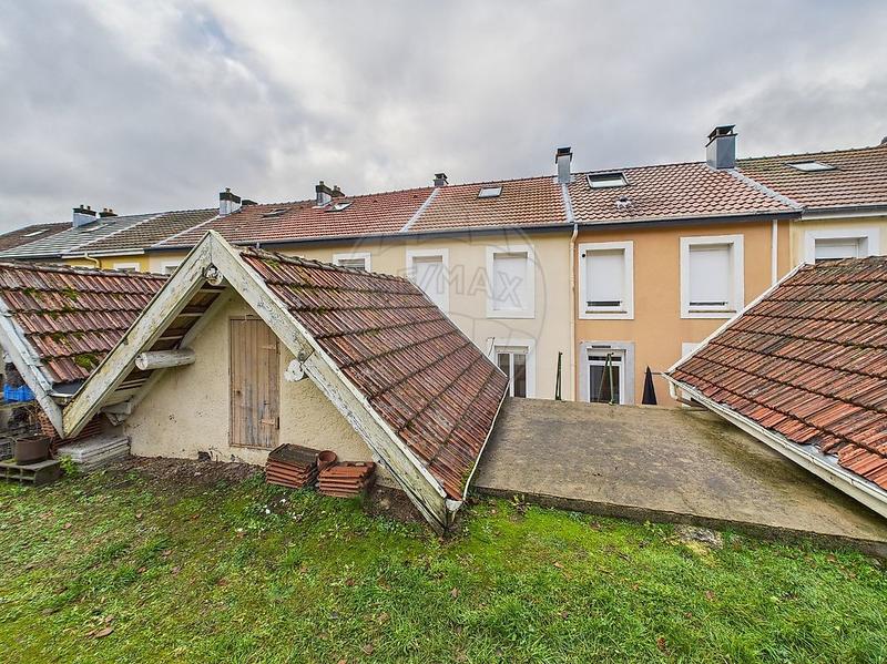 Maison - 70 m² - 5 pièces