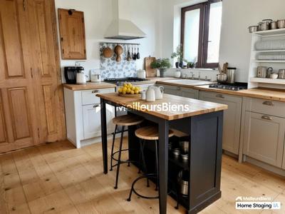 Maison - 140 m² - 4 pièces