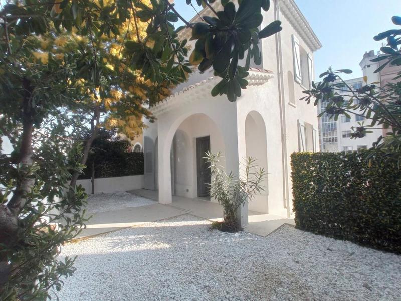 Maison bourgeoise - 135 m² - 7 pièces