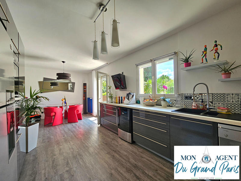 Maison - 120 m² - 6 pièces