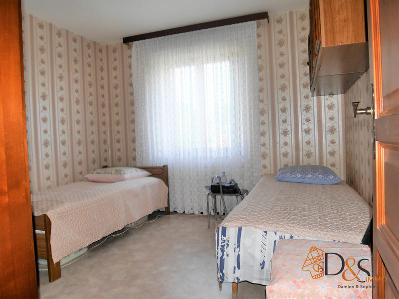 Maison - 200 m² - 8 pièces