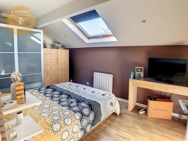 Maison - 135 m² - 8 pièces