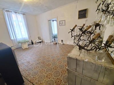 Maison de ville - 102 m² - 5 pièces