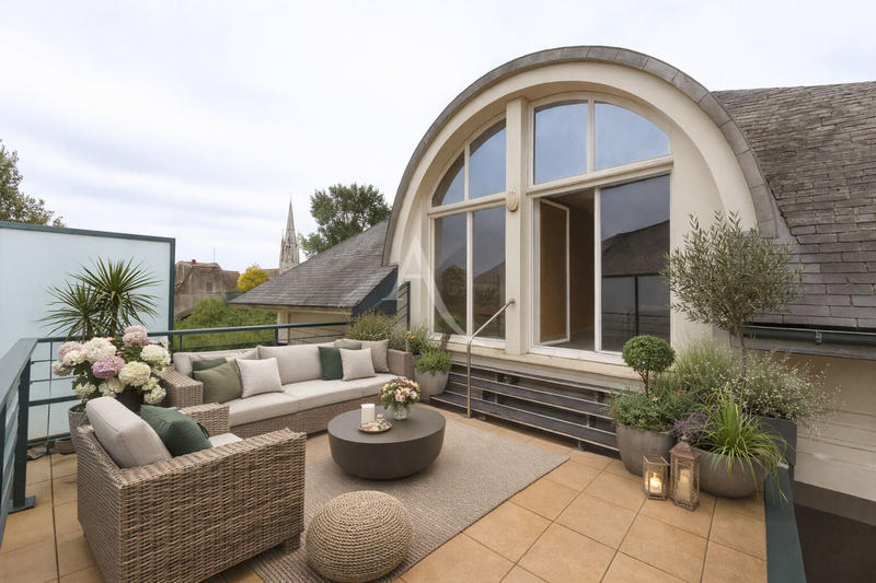 Appartement - 168 m² - 5 pièces