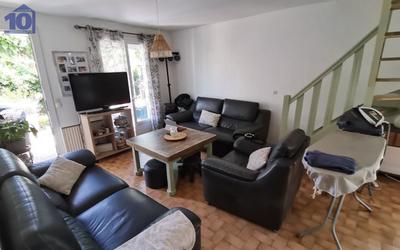 Maison - 93 m² - 5 pièces