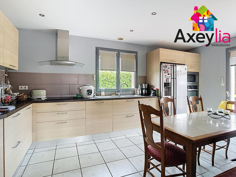 Maison - 141 m² - 6 pièces