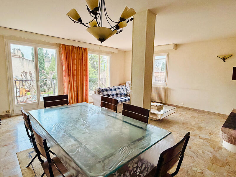 Maison - 178 m² - 7 pièces