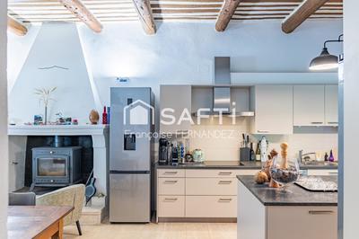 Maison - 280 m² - 9 pièces