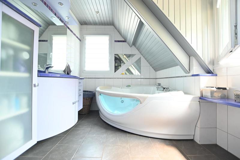 Maison - 176 m² - 6 pièces